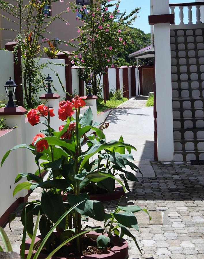 Armony Residence Holiday Apartment 2 Вікторія Екстер'єр фото
